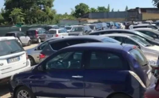 PARKING CARS