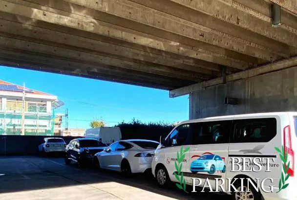 COLOSSUM PARKING