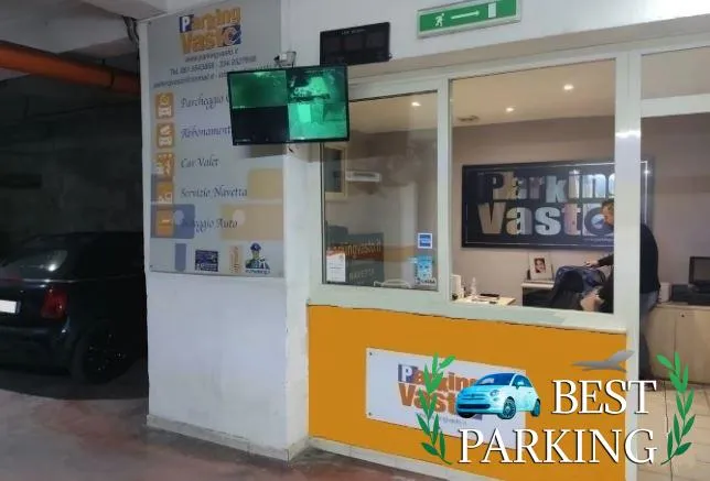 PARKING VASTO 1