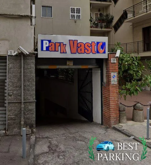 PARKING VASTO 1