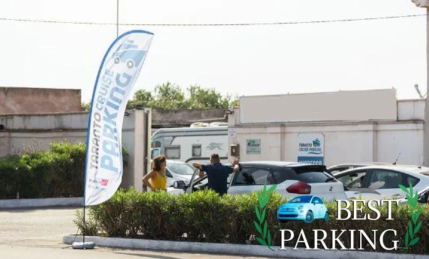 TARANTO CRUISE PARKING