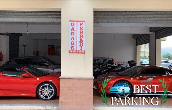 GARAGE FERRARI