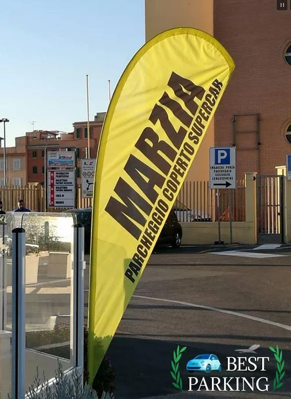Supercar Parcheggio Ponza