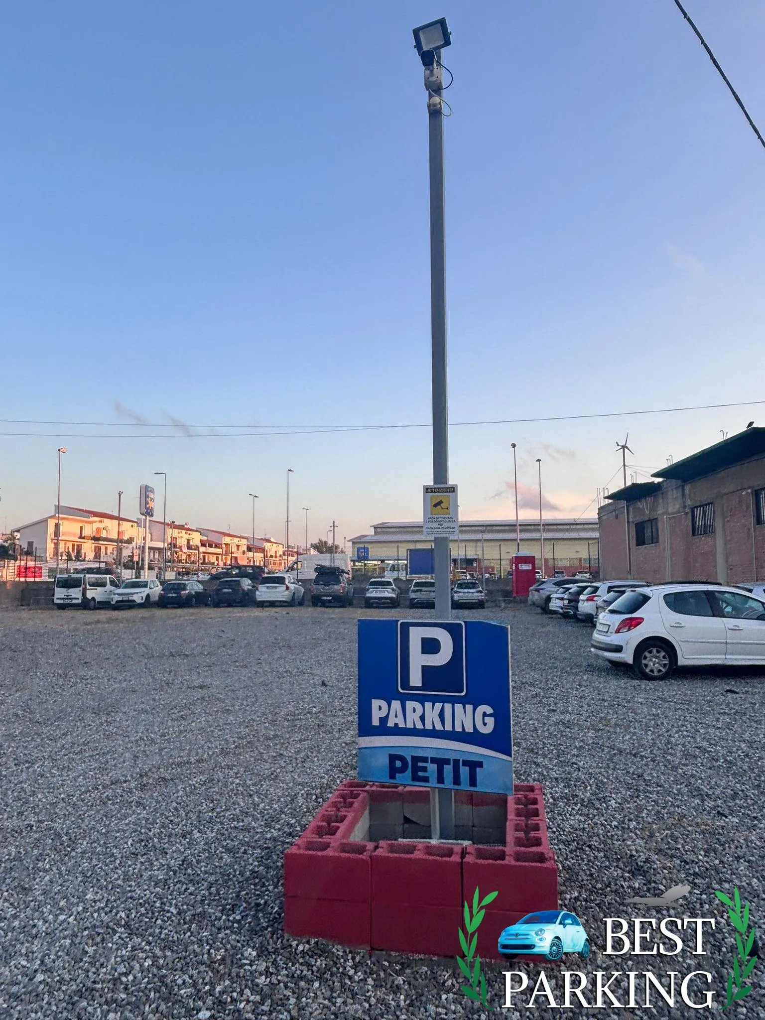 PETIT PARKING