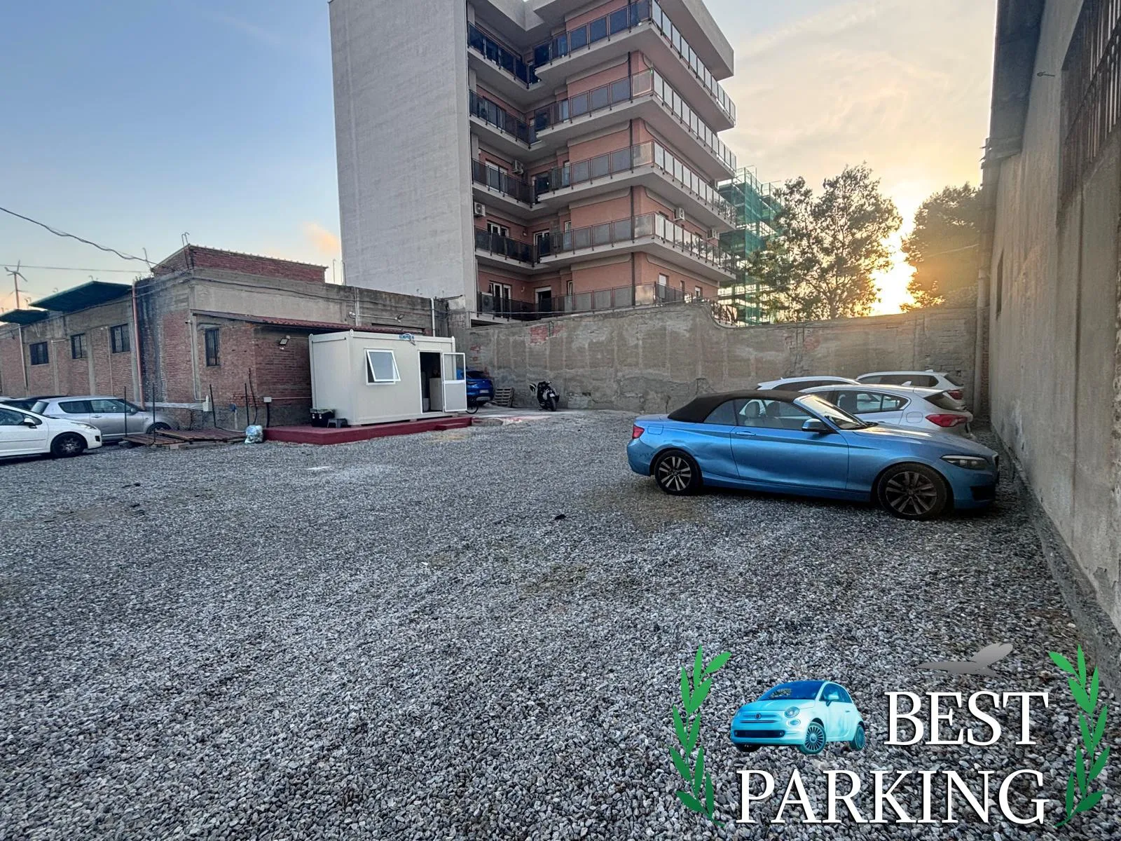 PETIT PARKING
